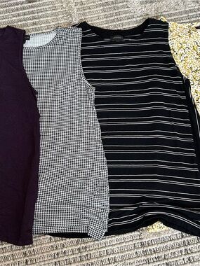 LOT of 4 - J. Jill Tank Tops Medium/Large